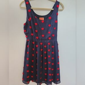 ModCloth Hearts Aflutter dress in navy blue with red fuzzy hearts, Size M